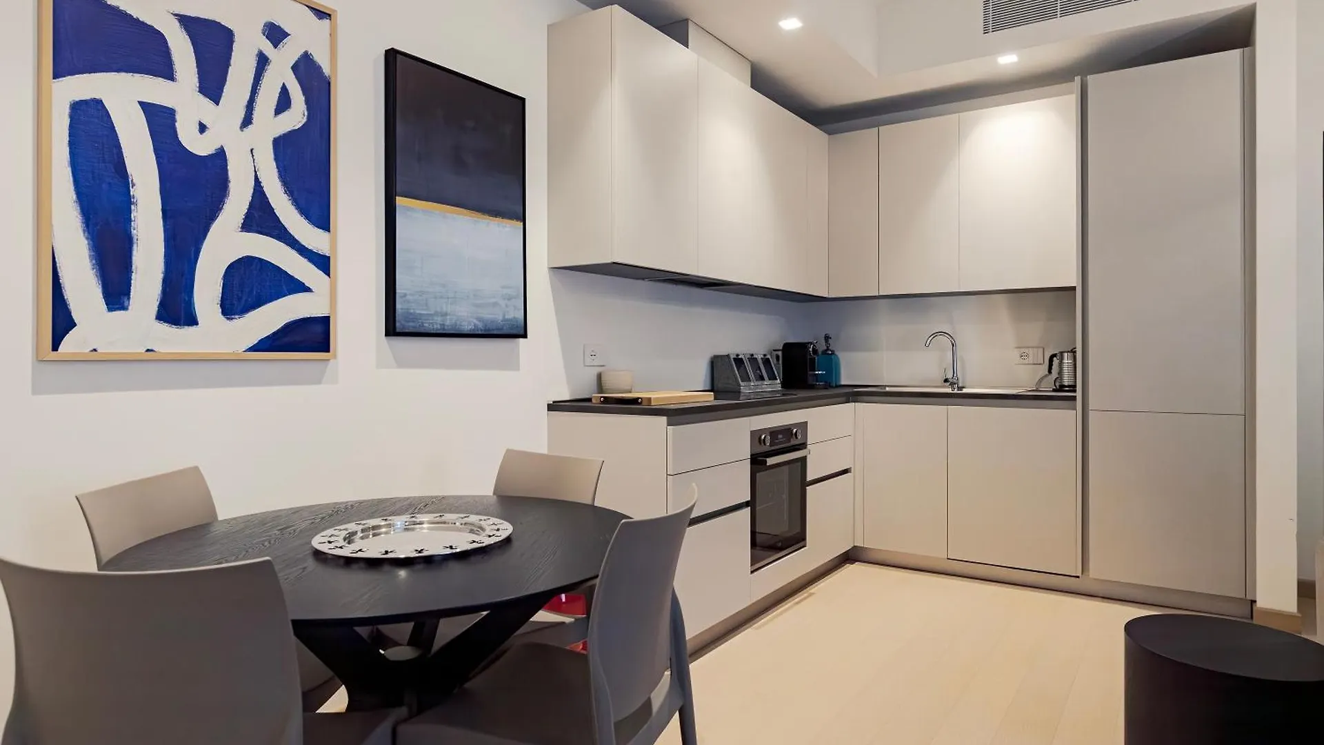 Washington Building - 4 Posti Apartment Milan